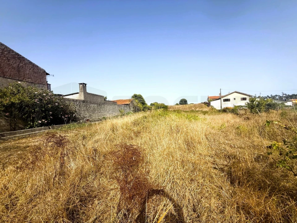 Terreno para Venda em Eixo e Eirol Foto 9