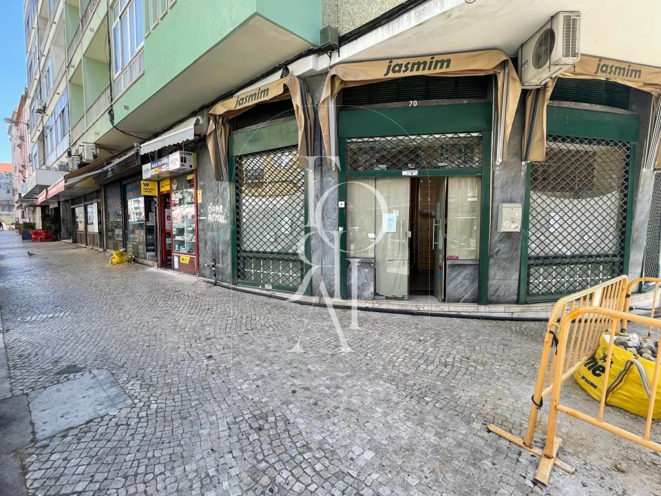 Loja para Arrendamento férias em Arroios Foto 18