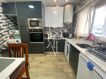 Apartamento T1 para Arrendamento férias em Carnaxide e Queijas