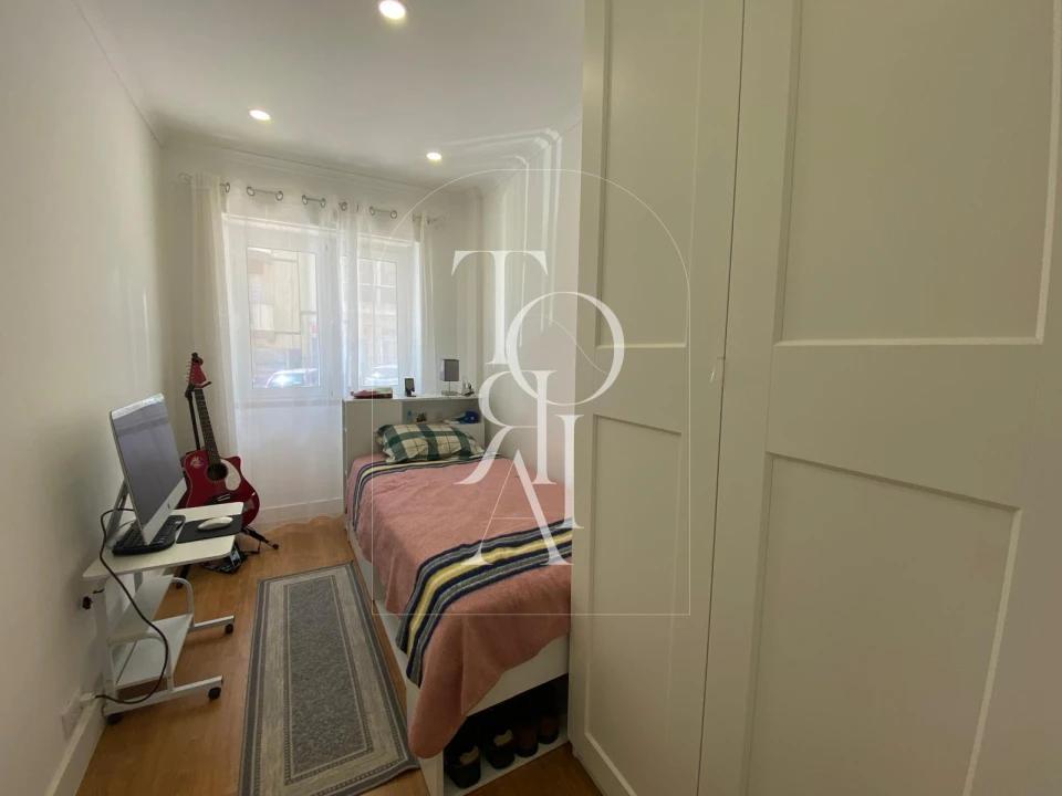 Apartamento T1 para Arrendamento férias em Carnaxide e Queijas Foto 15