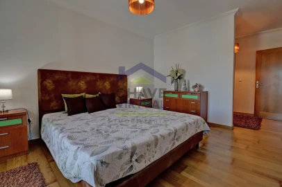 Apartamento T3 para Venda em Bombarral e Vale Covo