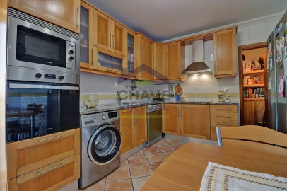 Apartamento T3 para Venda em Bombarral e Vale Covo