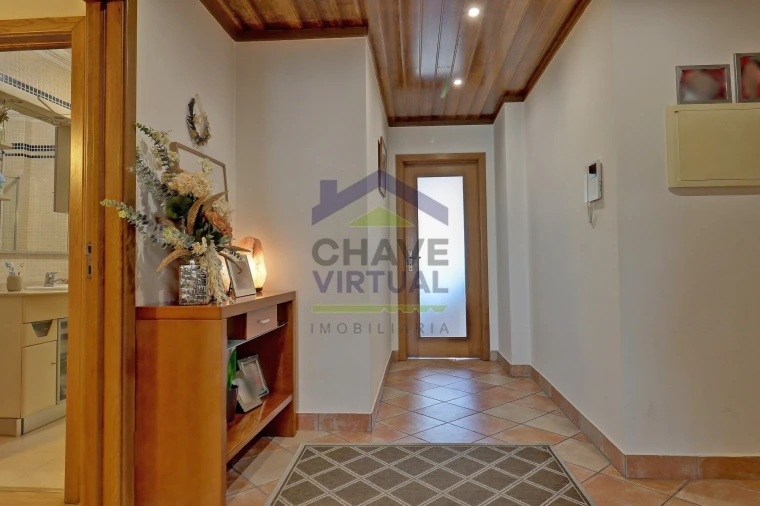 Apartamento T3 para Venda em Bombarral e Vale Covo Foto 7