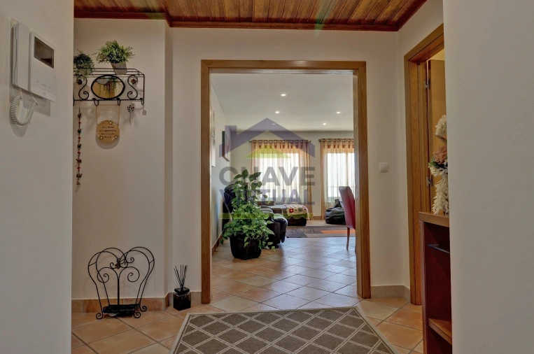 Apartamento T3 para Venda em Bombarral e Vale Covo Foto 8