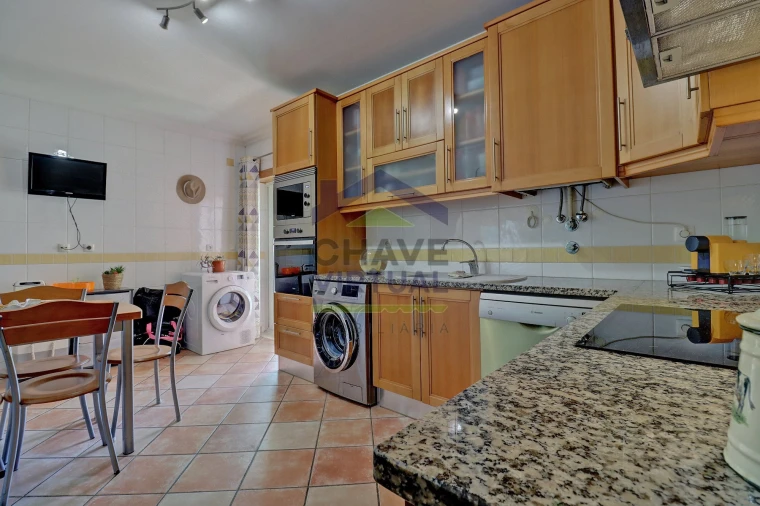 Apartamento T3 para Venda em Bombarral e Vale Covo Foto 11