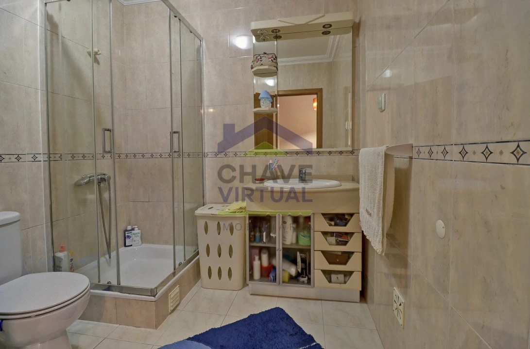 Apartamento T3 para Venda em Bombarral e Vale Covo Foto 19