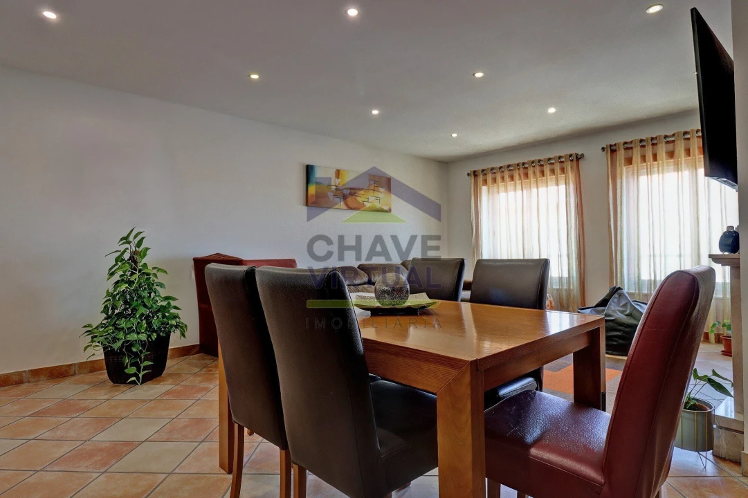 Apartamento T3 para Venda em Bombarral e Vale Covo Foto 6
