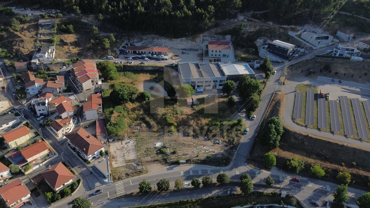Terreno para Venda em Caldas de Vizela (São Miguel e São João) Foto 3