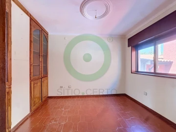 Moradia T4 para Venda em Valpaços e Sanfins
