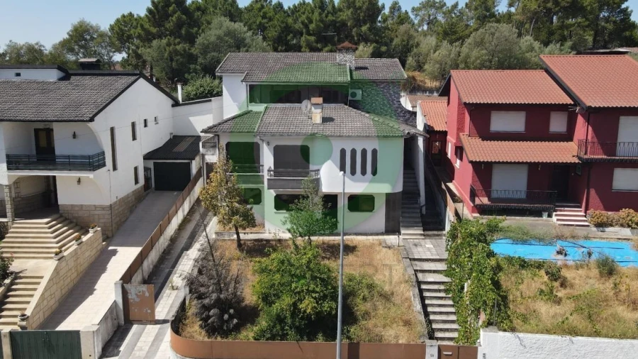 Moradia T4 para Venda em Valpaços e Sanfins