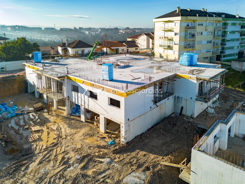 Apartamento T3 para Venda em Leiria, Pousos, Barreira e Cortes Foto 16