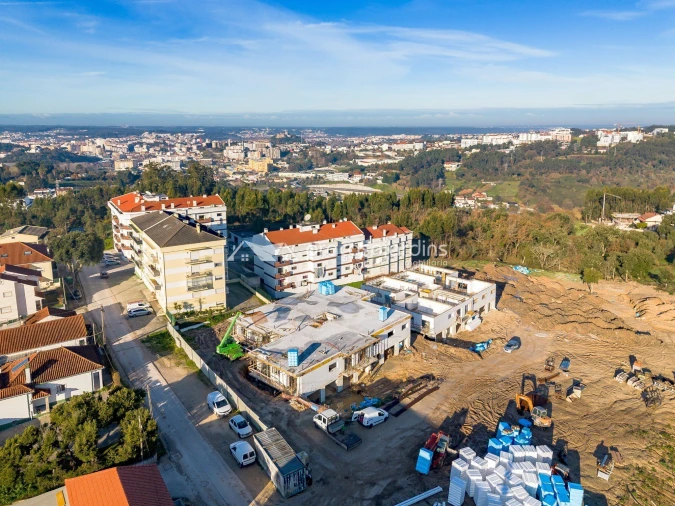 Apartamento T2 para Venda em Leiria, Pousos, Barreira e Cortes Foto 11