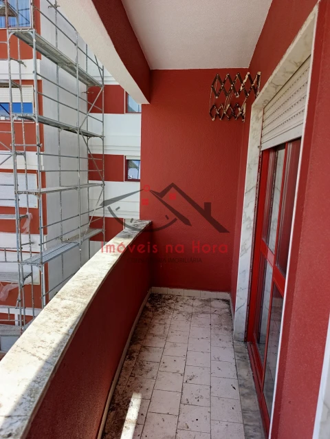 Apartamento T2 para Venda em Algueirão-Mem Martins