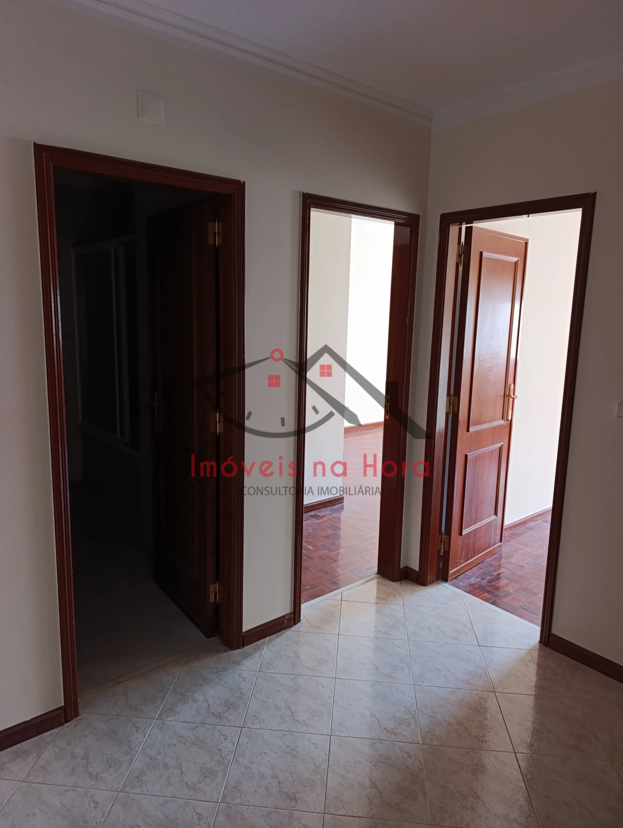 Apartamento T2 para Venda em Algueirão-Mem Martins Foto 14