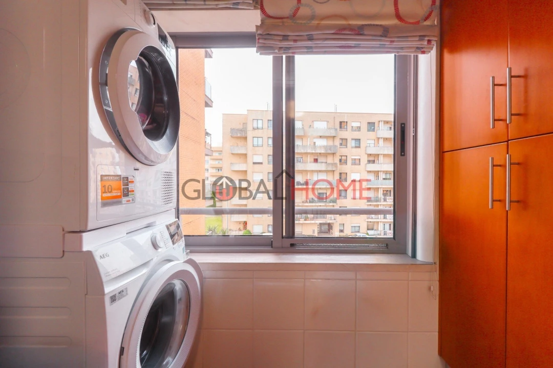 Apartamento T2 para Venda em Valongo Foto 6