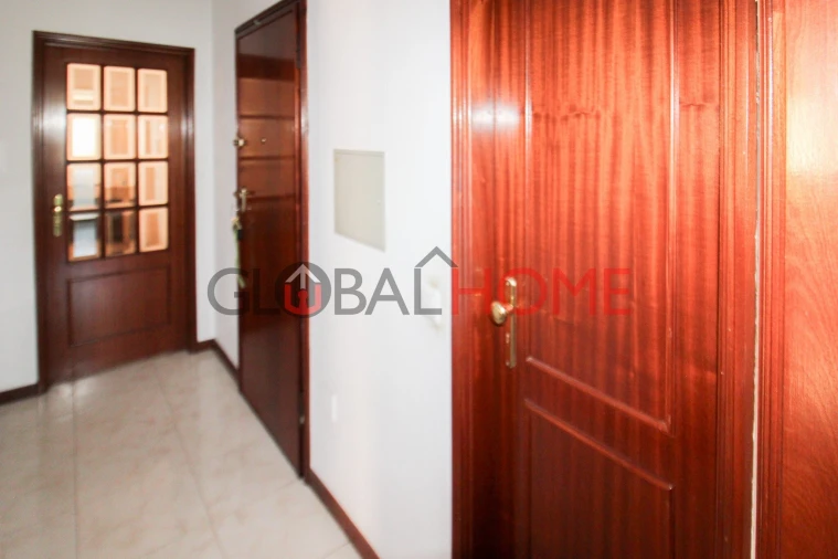 Apartamento T2 para Venda em Rio Tinto Foto 7