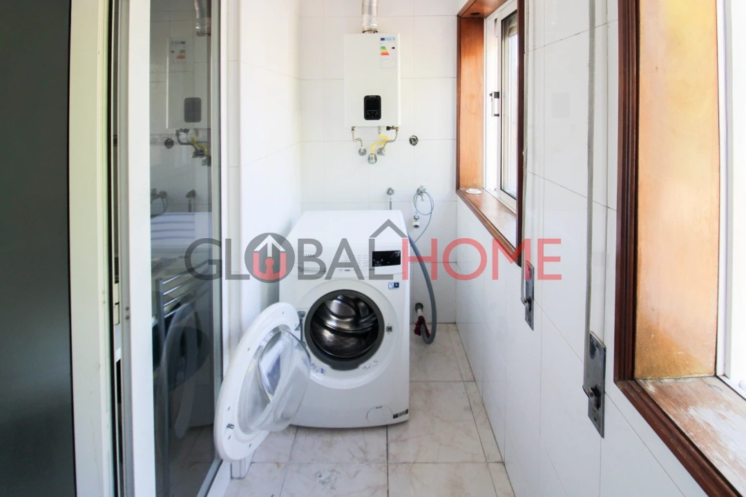 Apartamento T2 para Venda em Rio Tinto Foto 11