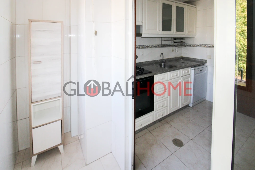 Apartamento T2 para Venda em Rio Tinto Foto 10