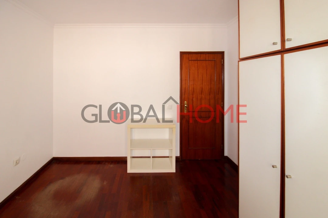 Apartamento T2 para Venda em Rio Tinto Foto 18