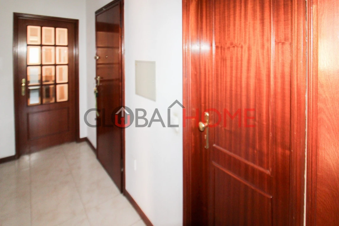 Apartamento T2 para Venda em Rio Tinto Foto 7