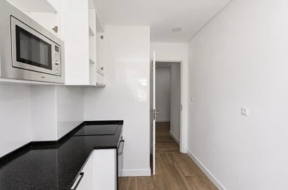 Apartamento T2 para Venda em Camarate, Unhos e Apelação