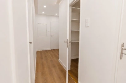 Apartamento T2 para Venda em Camarate, Unhos e Apelação