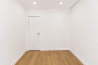 Apartamento T2 para Venda em Camarate, Unhos e Apelação