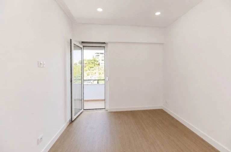 Apartamento T2 para Venda em Camarate, Unhos e Apelação Foto 2