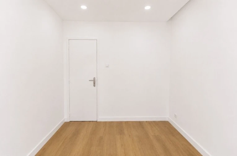 Apartamento T2 para Venda em Camarate, Unhos e Apelação Foto 7