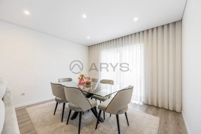 Apartamento T3 para Venda em São Vicente (Braga)