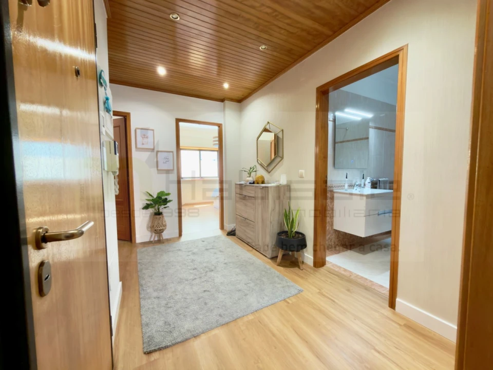 Apartamento T2 para Venda em Algueirão-Mem Martins Foto 11