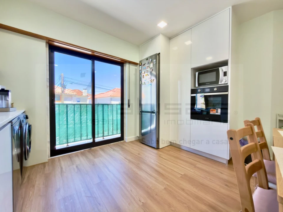 Apartamento T2 para Venda em Algueirão-Mem Martins Foto 8
