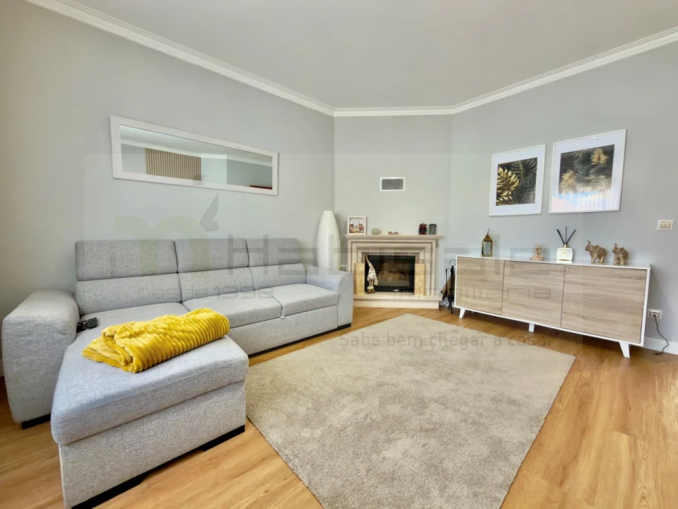 Apartamento T2 para Venda em Algueirão-Mem Martins Foto 5