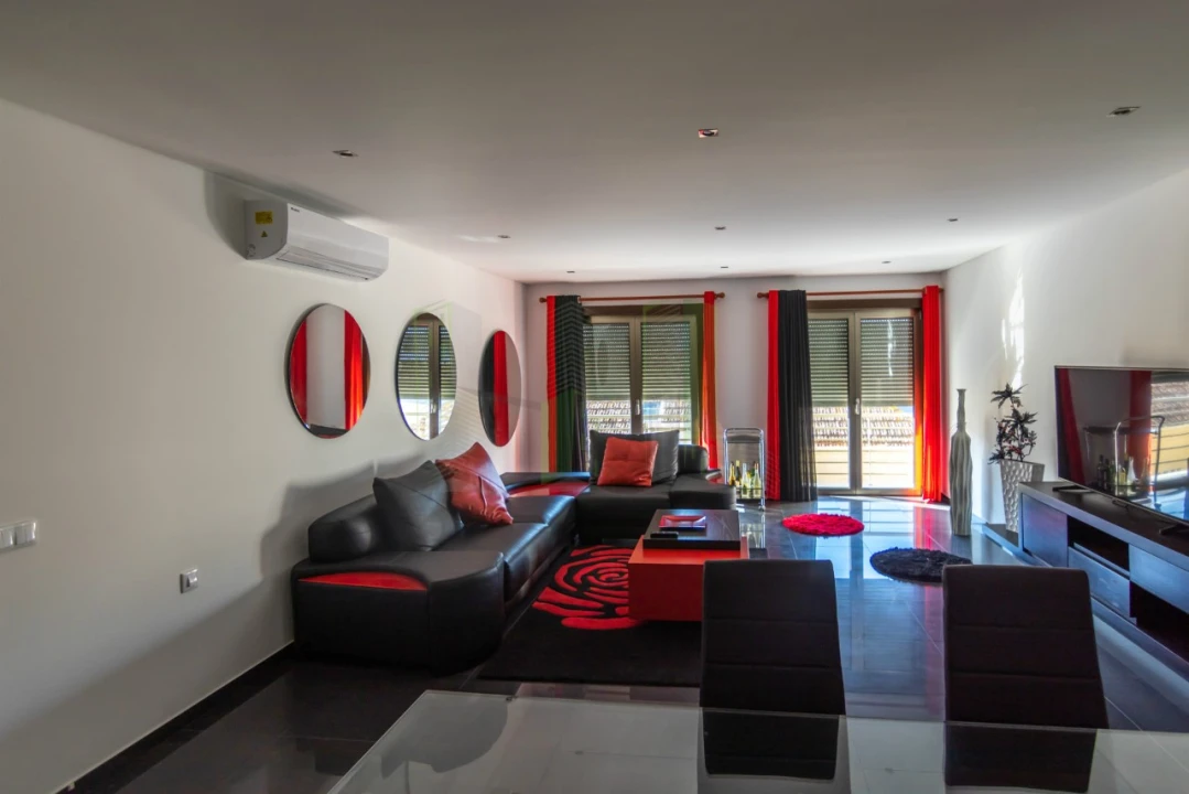 Apartamento T2 para Arrendamento em São Pedro Foto 4