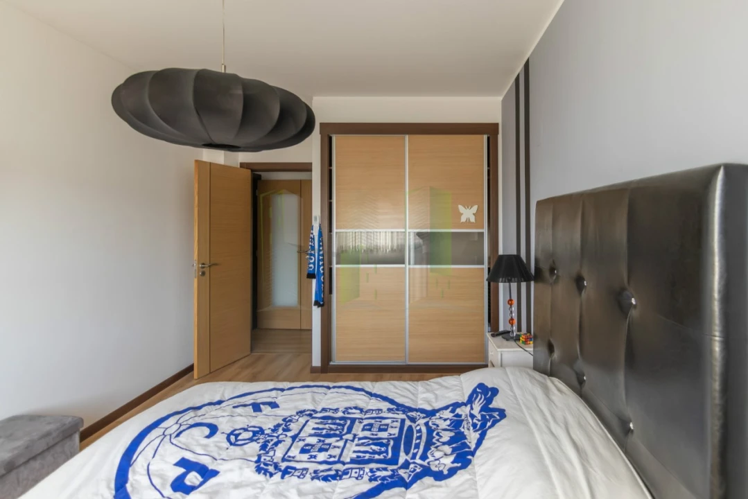 Apartamento T2 para Arrendamento em São Pedro Foto 11