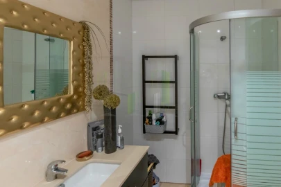 Apartamento T2 para Arrendamento em São Pedro