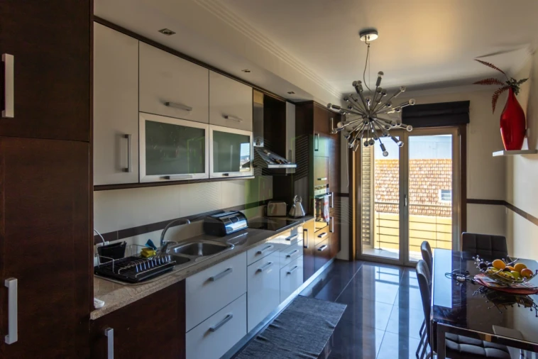 Apartamento T2 para Arrendamento em São Pedro Foto 6