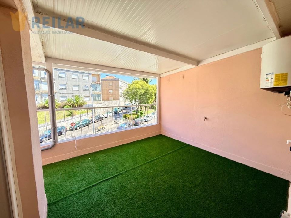 Apartamento T2 para Venda em Queluz e Belas Foto 31