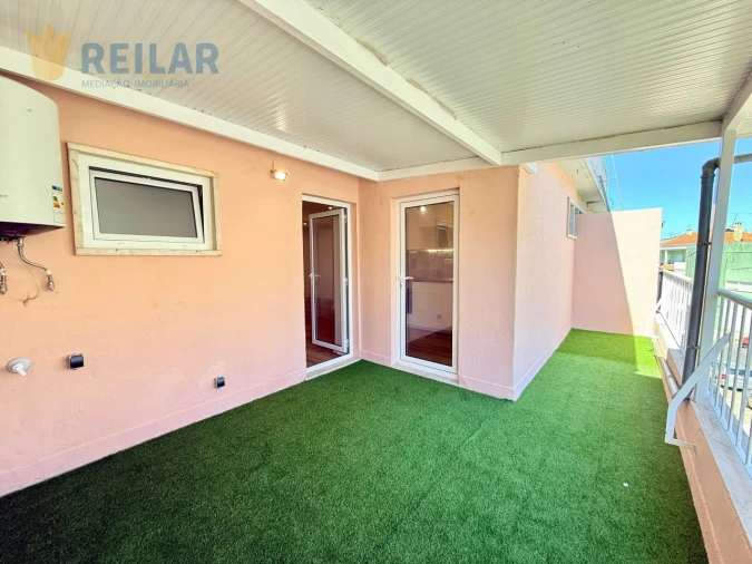 Apartamento T2 para Venda em Queluz e Belas Foto 30