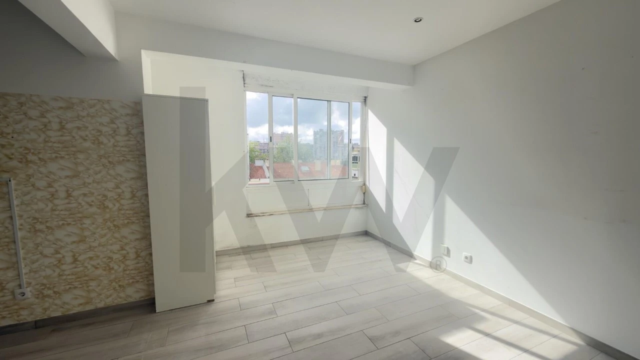 Apartamento para Venda em Águas Livres Foto 1