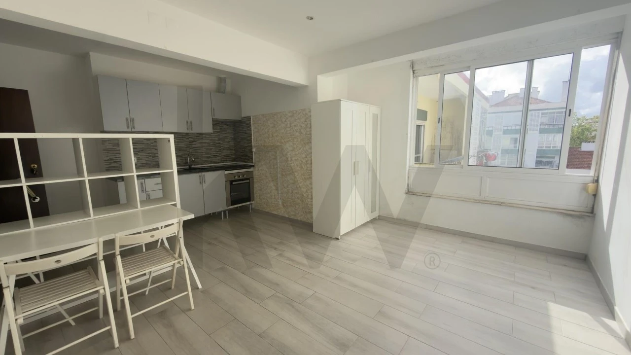 Apartamento para Venda em Águas Livres Foto 2