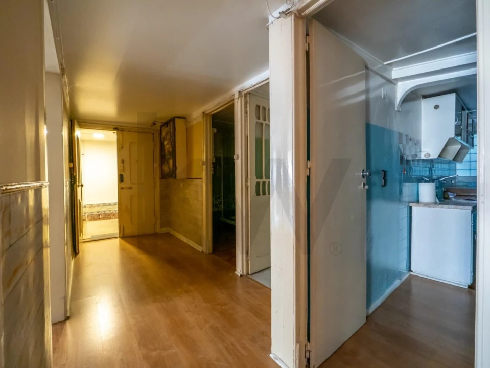 Apartamento T8 para Venda em Santa Maria Maior Foto 4