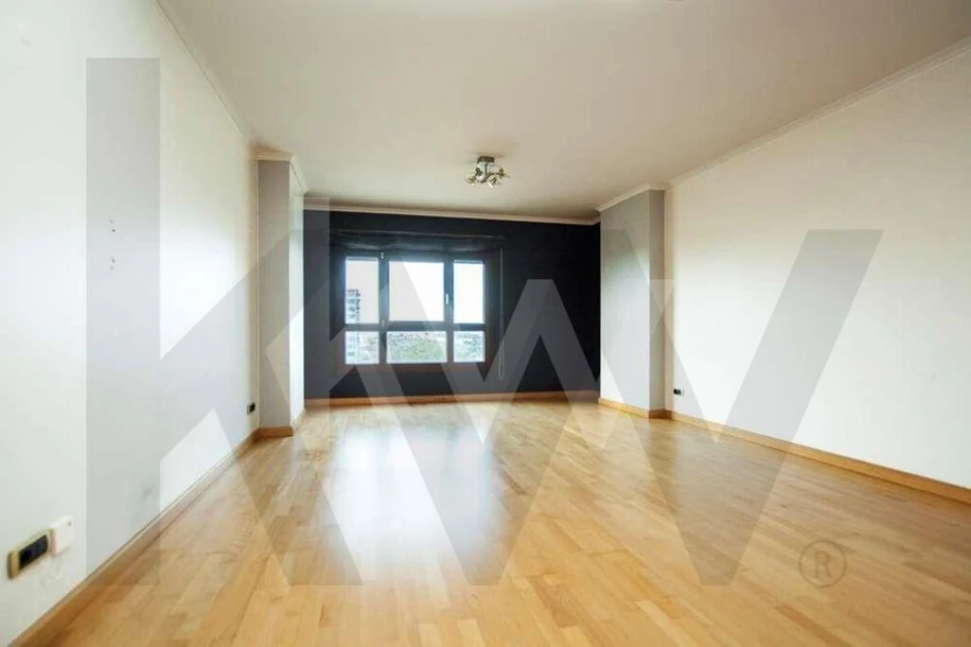 Apartamento T3 para Venda em Marvila Foto 4