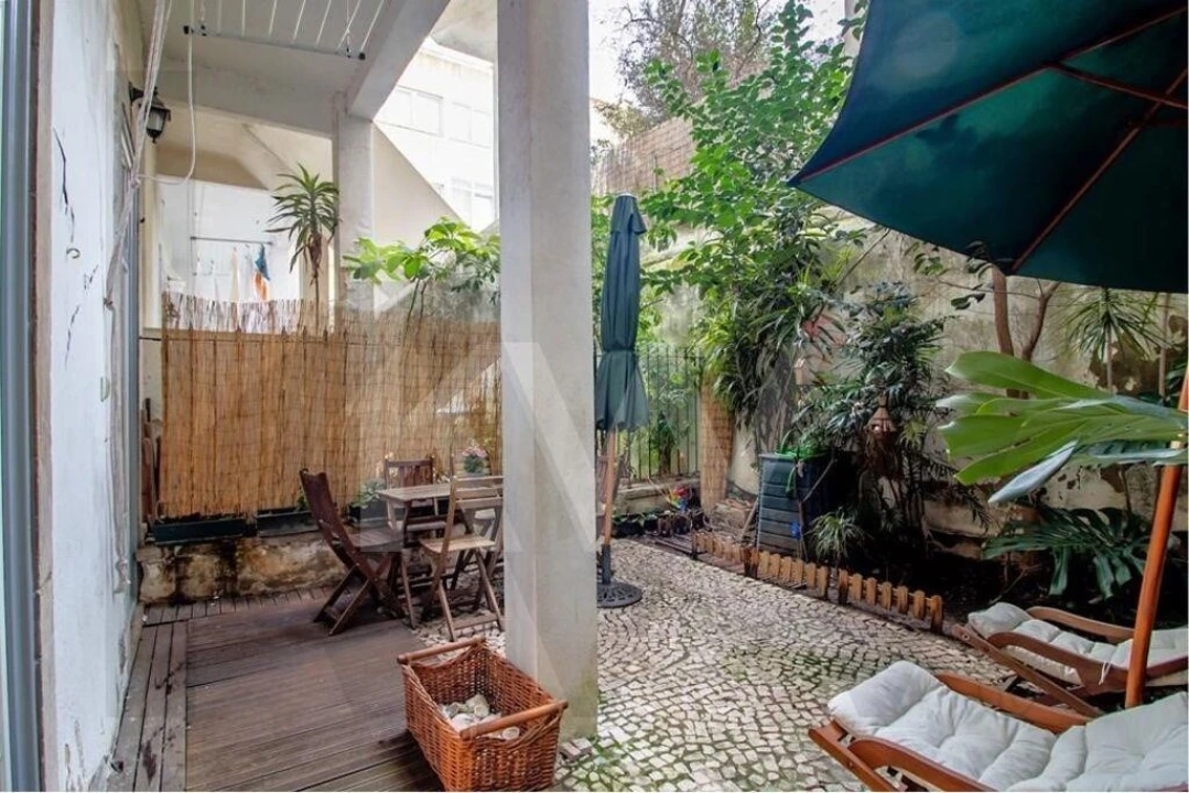 Apartamento T4 para Venda em Campo de Ourique Foto 10