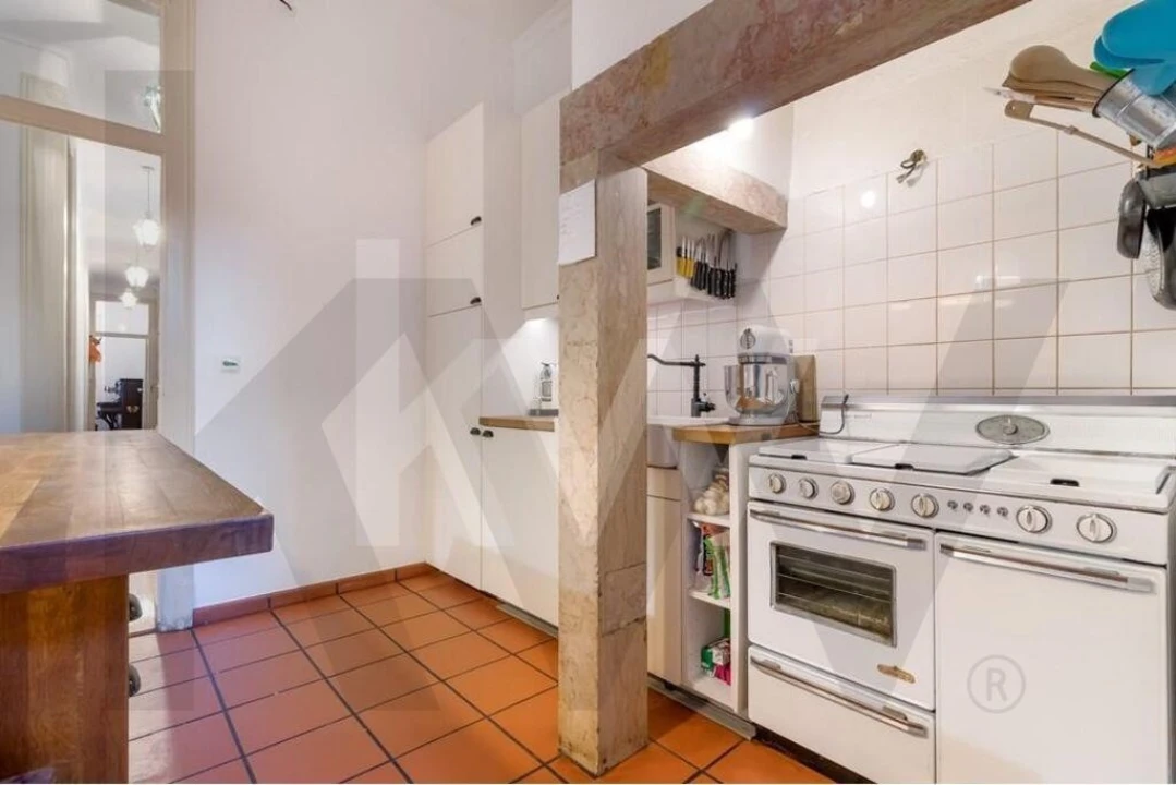 Apartamento T4 para Venda em Campo de Ourique Foto 19