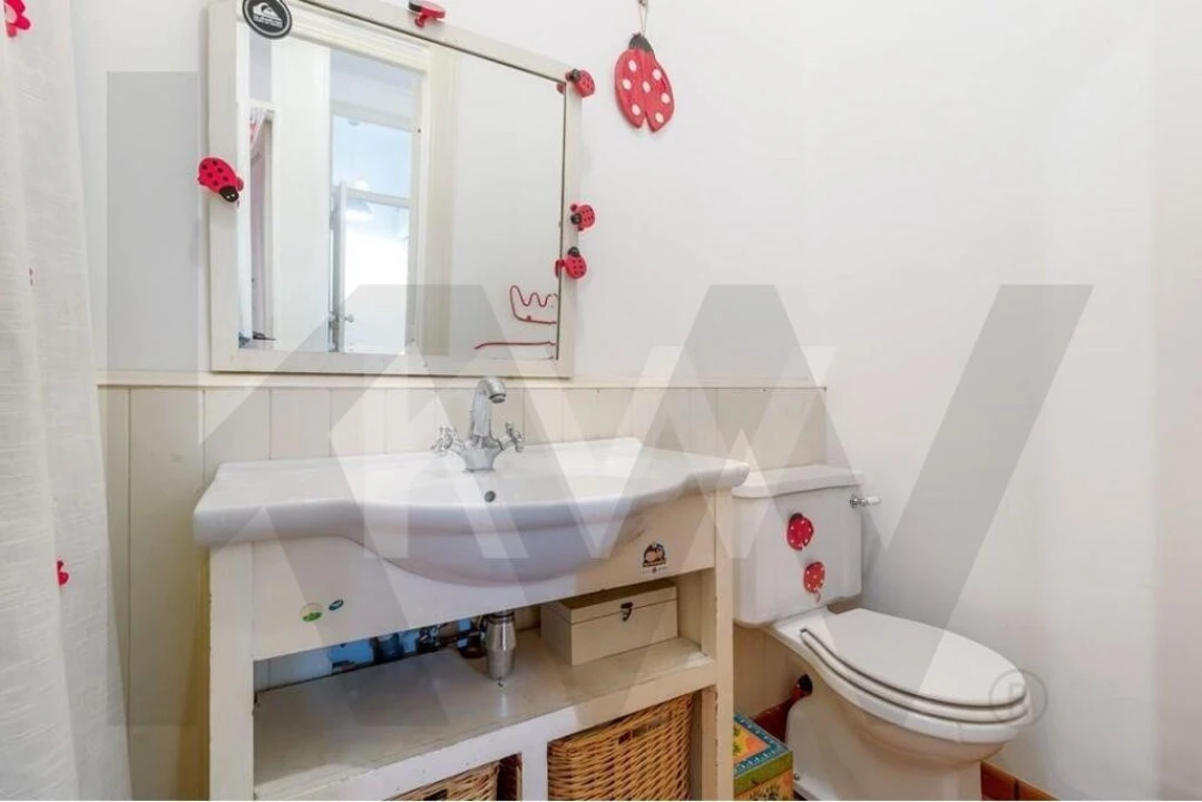 Apartamento T4 para Venda em Campo de Ourique Foto 27