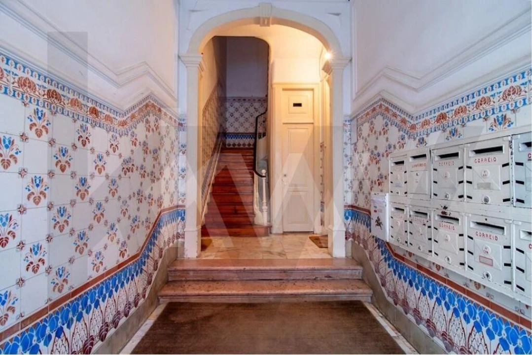 Apartamento T4 para Venda em Campo de Ourique Foto 33