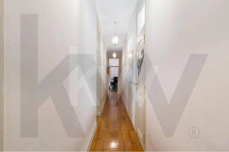 Apartamento T4 para Venda em Campo de Ourique Foto 29