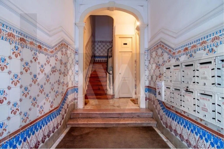 Apartamento T4 para Venda em Campo de Ourique Foto 33