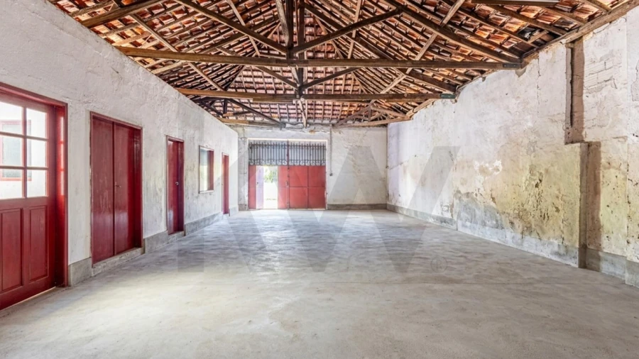 Armazém para Venda em Marvila, Ribeira Santarém, São Salvador, São Nicolau